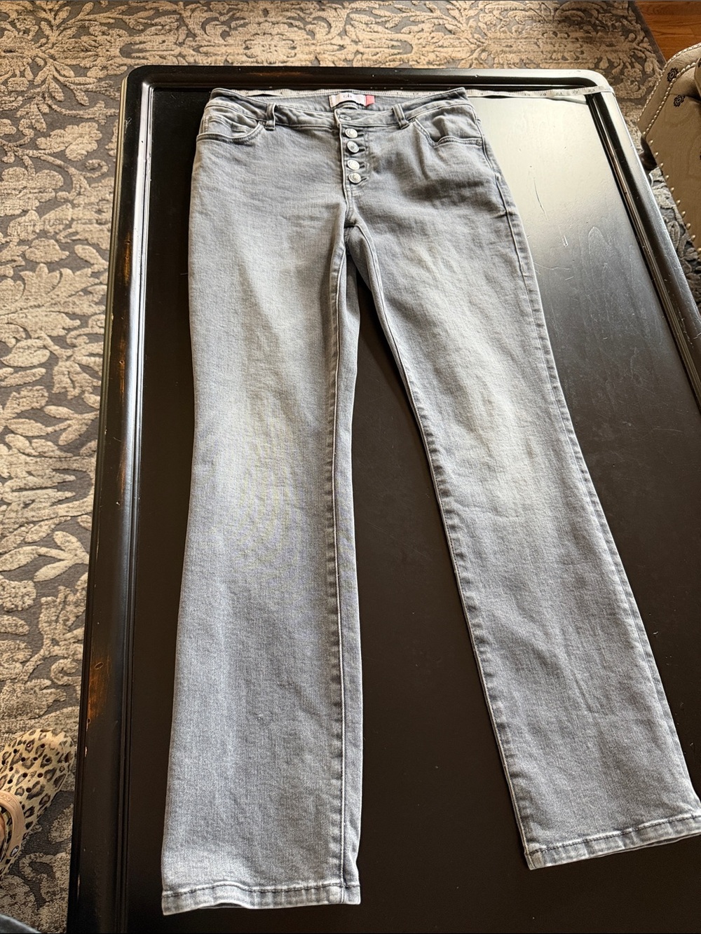 Cabi Classic Women's Light Gray Button-Fly straight Jeans
